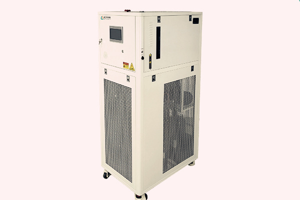 高低溫控溫設(shè)備如何維護(hù)保養(yǎng)？按這幾步來(lái)！